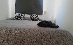 Habitacion Individual En Vivienda Para Compartir Recien Reformada